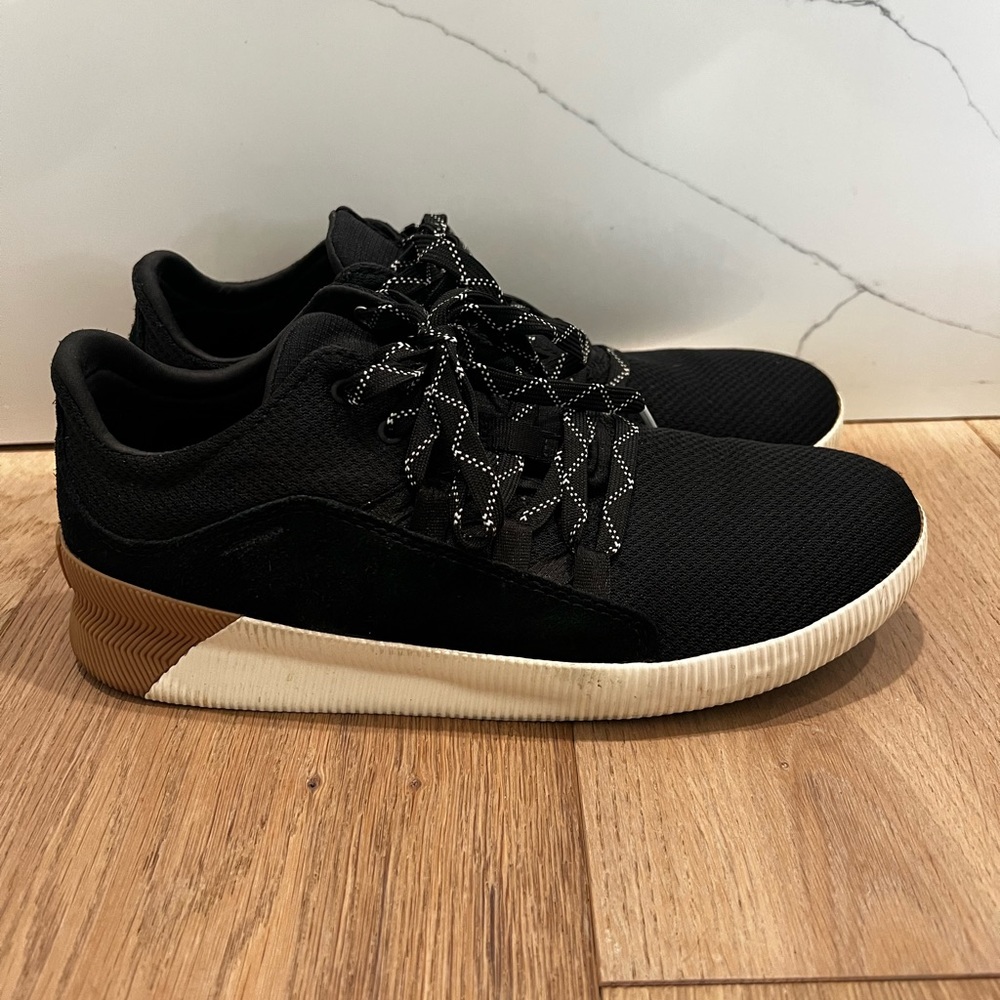 Sorel Out & About Sneaker Women’s 8.5